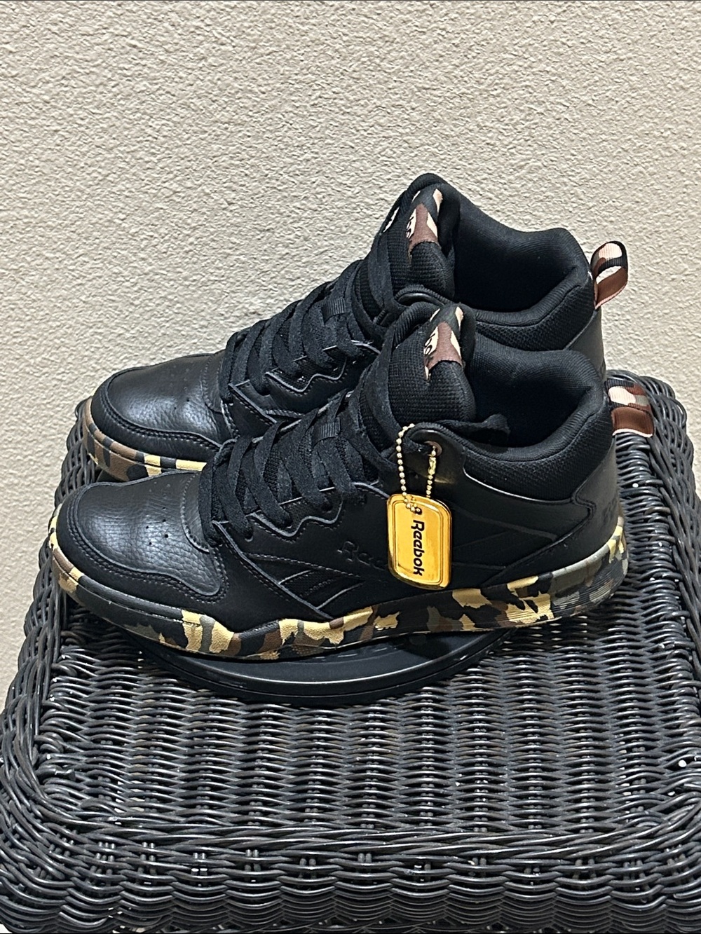 Size 8.5 Reebok Royal BB4500 High 2 Black Camo DV8832